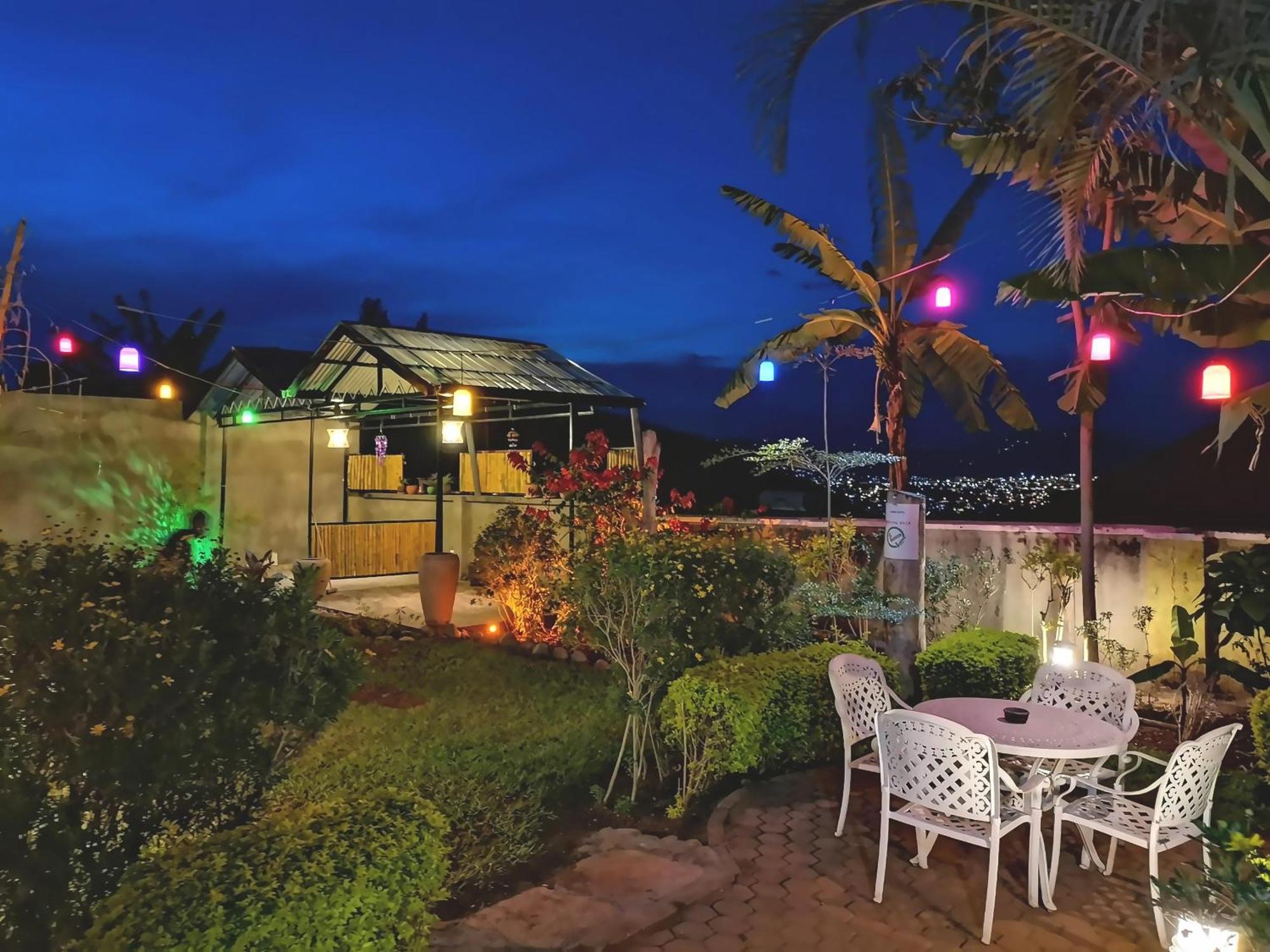 Yambi Guesthouse キガリ エクステリア 写真